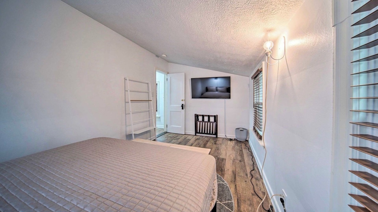 Photo of Bedroom in Erie