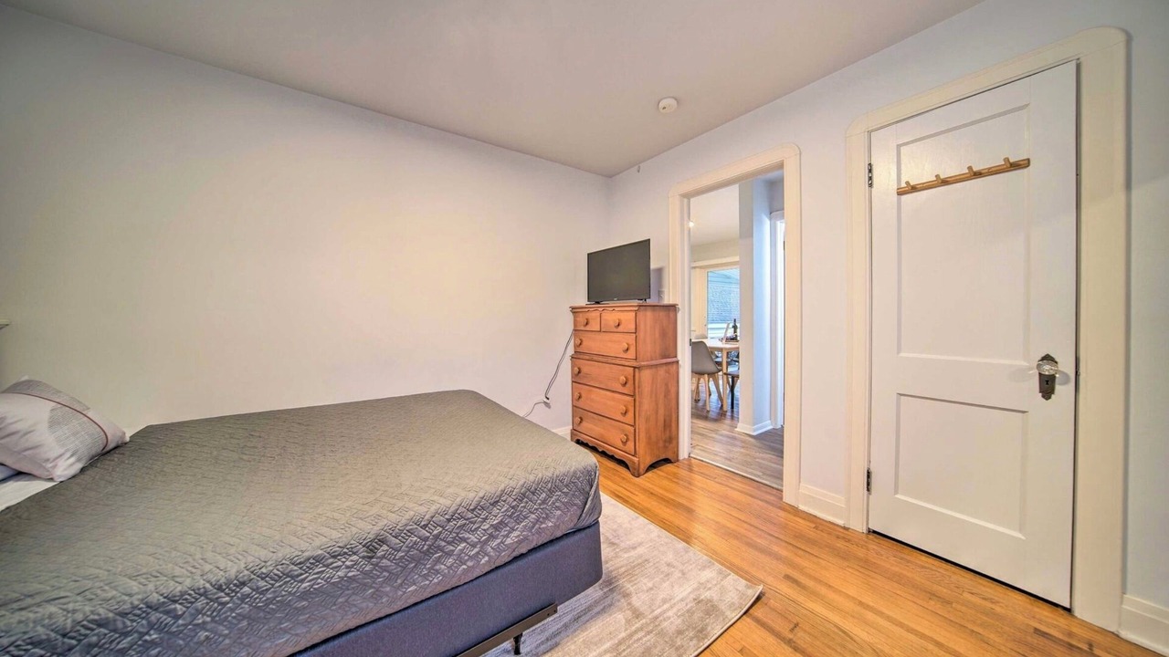 Photo of Bedroom in Erie