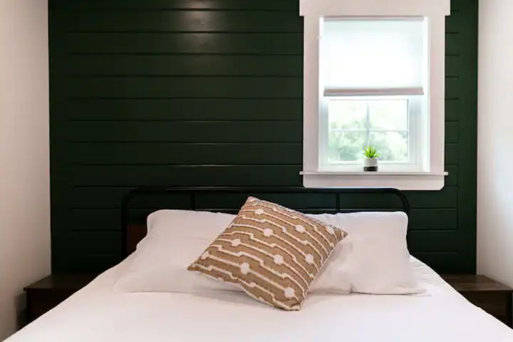 Photo of Bedroom in Gaines