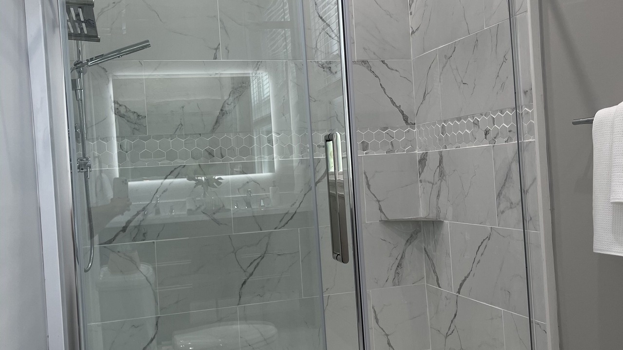 Photo of Bathroom in Downtown Niagara Falls