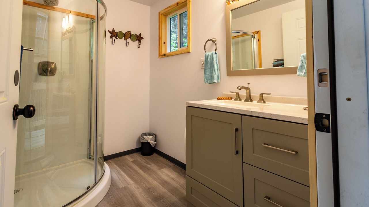 Photo of Bathroom in Homer