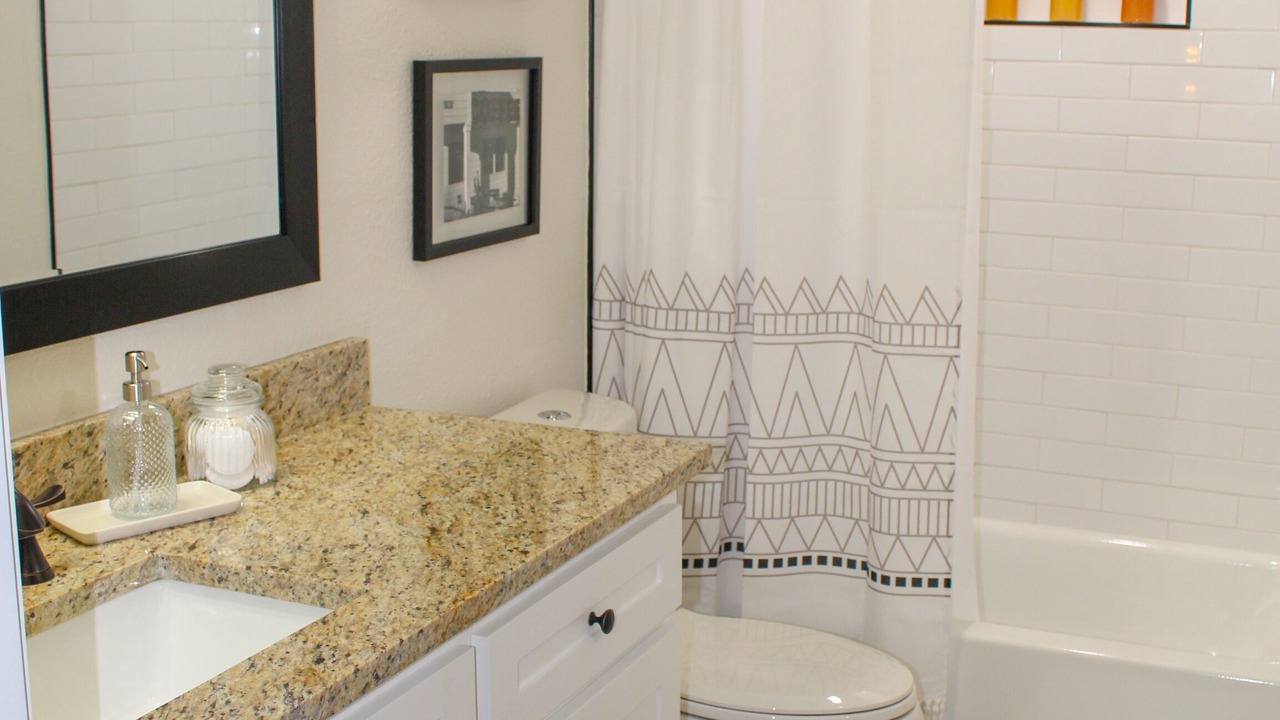Photo of Bathroom in Rowlett
