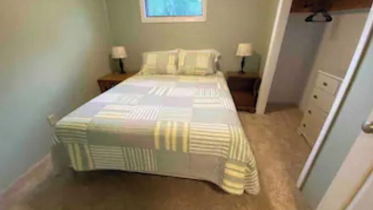 Photo of Bedroom in Jamestown
