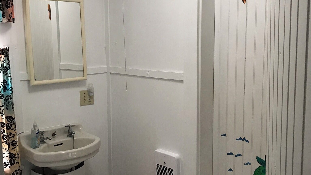 Photo of Bathroom in Brooksville