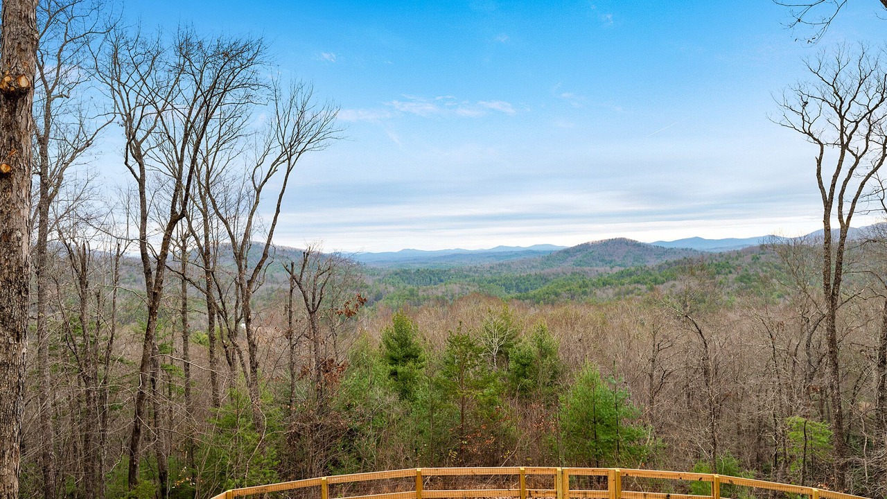 Photo of Others in Raccoon Ridge