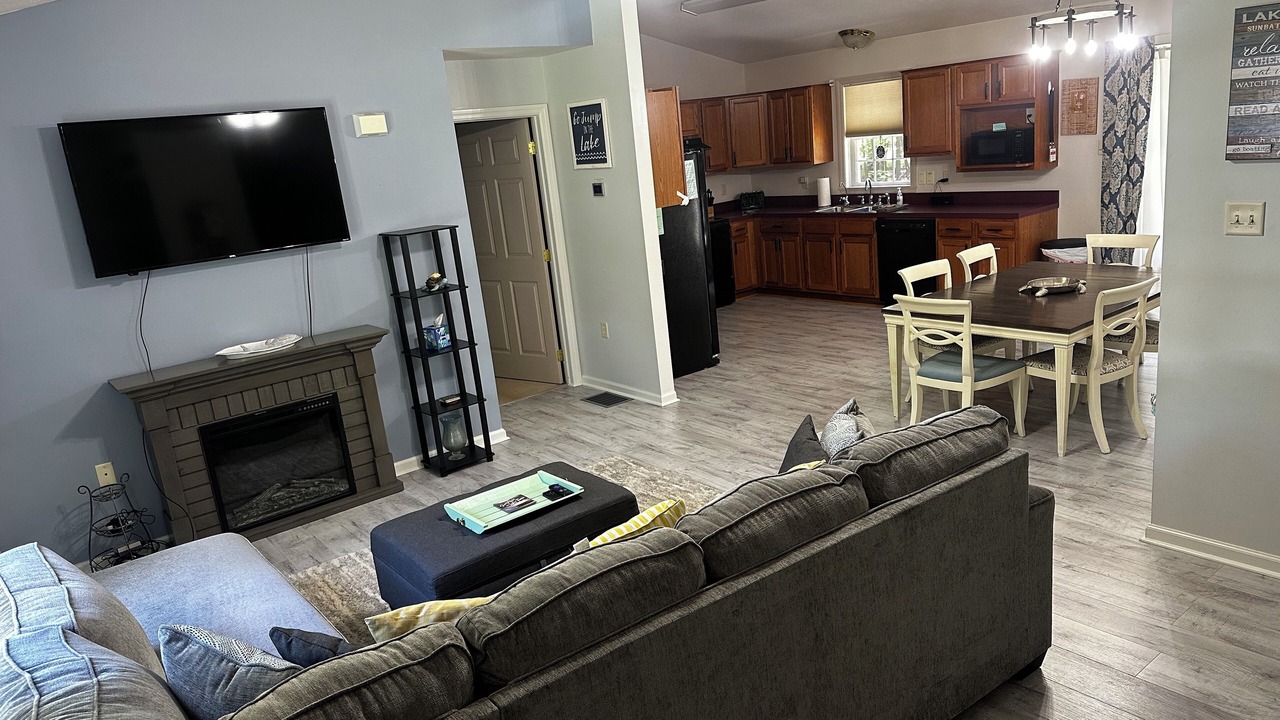 Photo of Livingroom in Treasure Lake