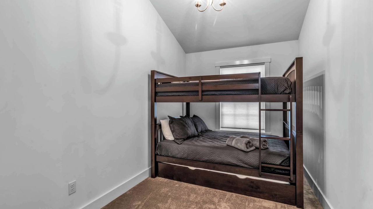 Photo of Bedroom in Ellicottville