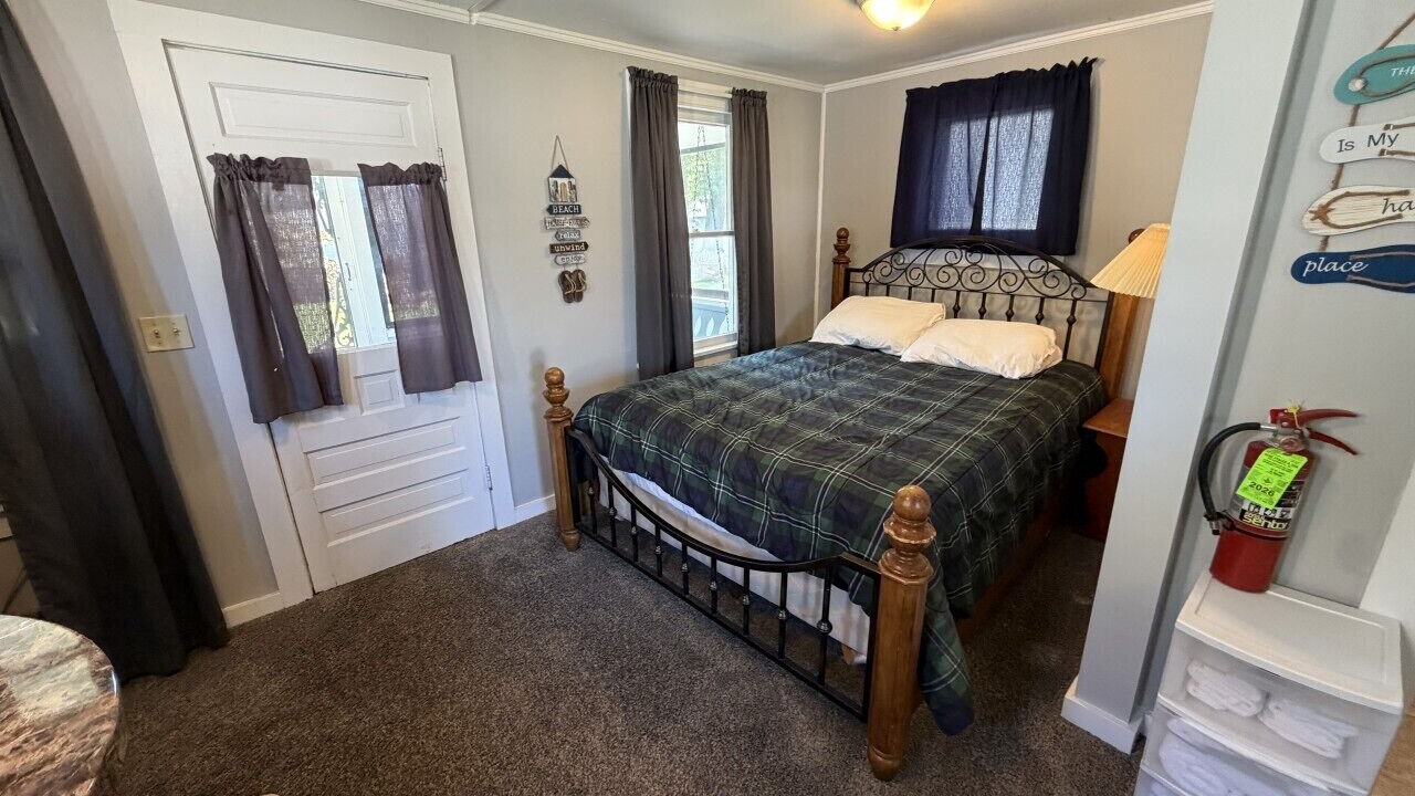 Photo of Bedroom in Geneva-on-the-Lake