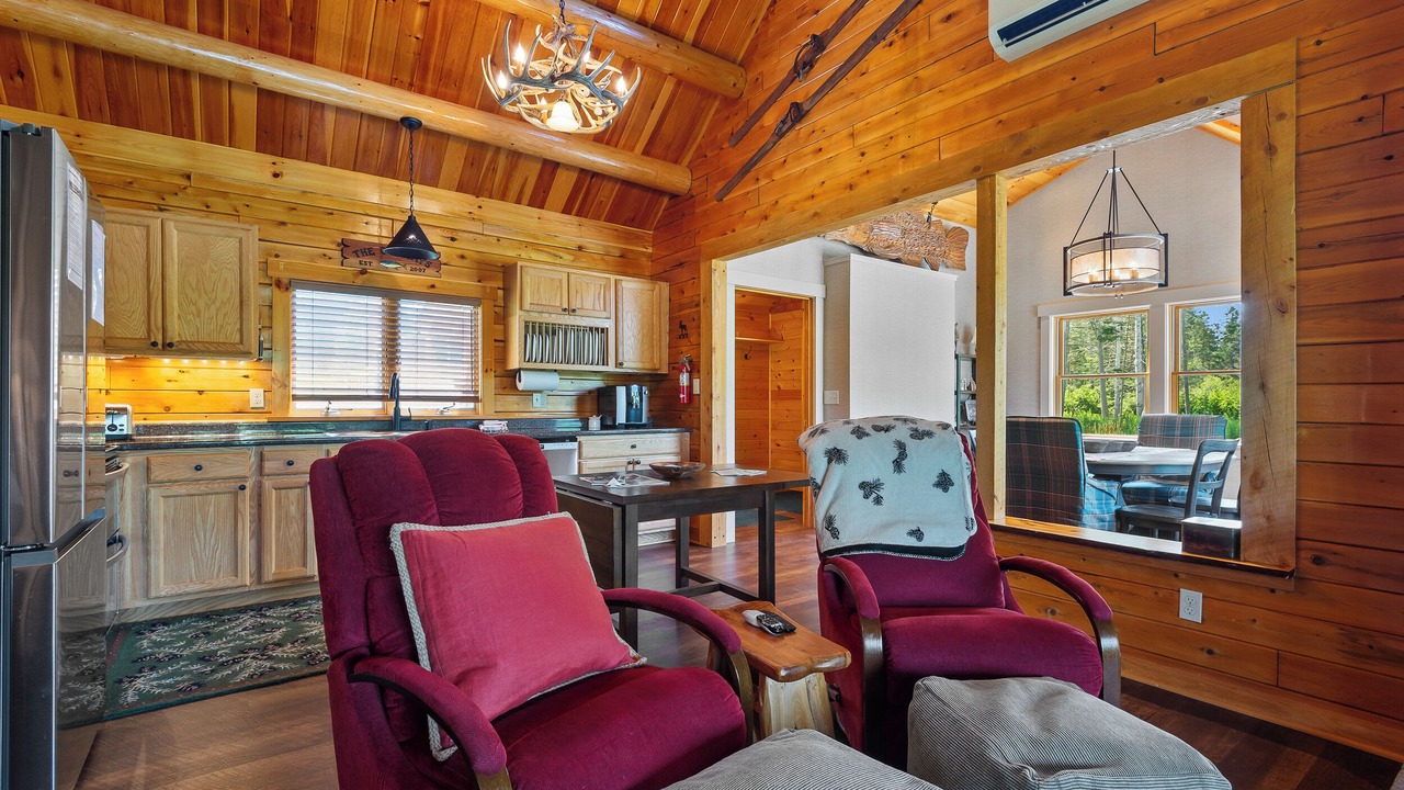Photo of Livingroom in Rangeley
