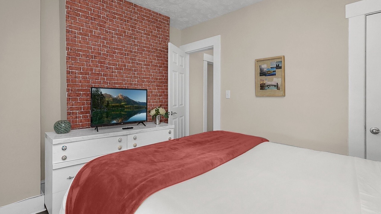 Photo of Bedroom in Franklin Park