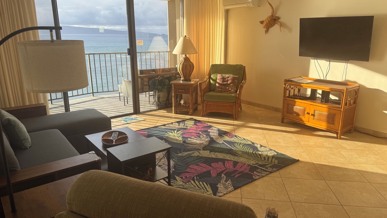 Photo of Livingroom in Kahana