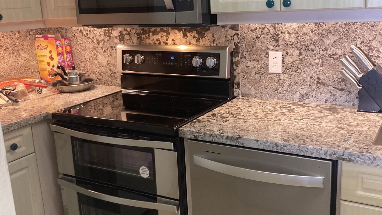 Photo of Kitchen in Kahana