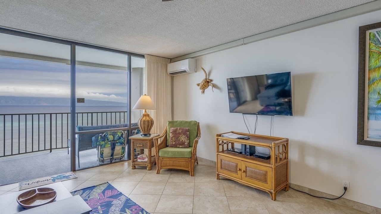 Photo of Livingroom in Kahana