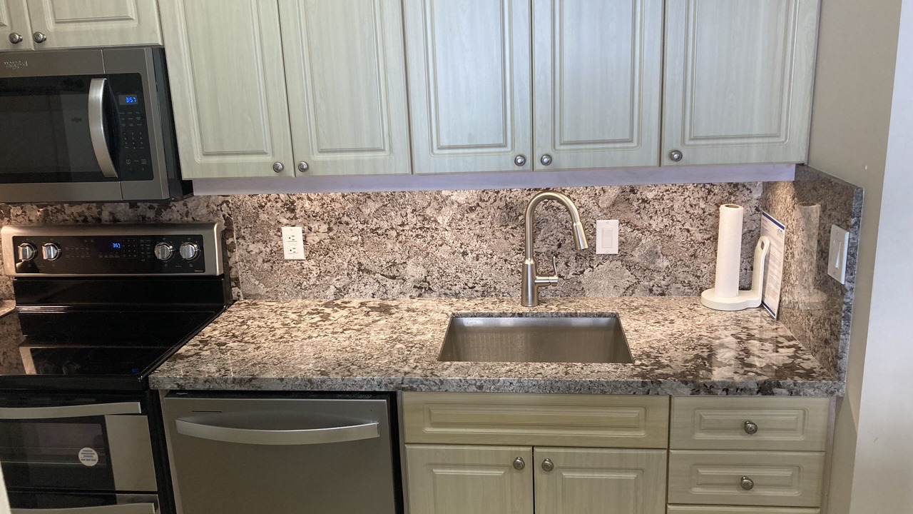 Photo of Kitchen in Kahana