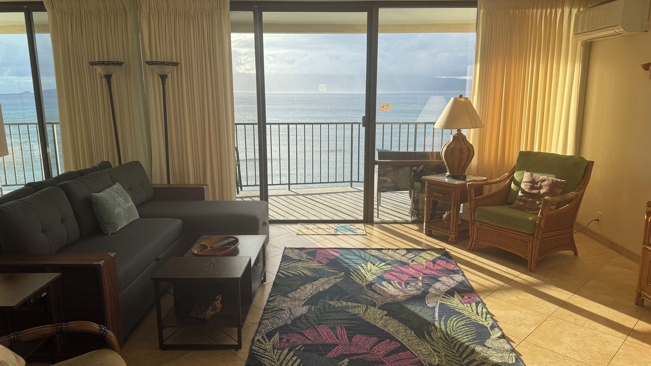 Photo of Livingroom in Kahana