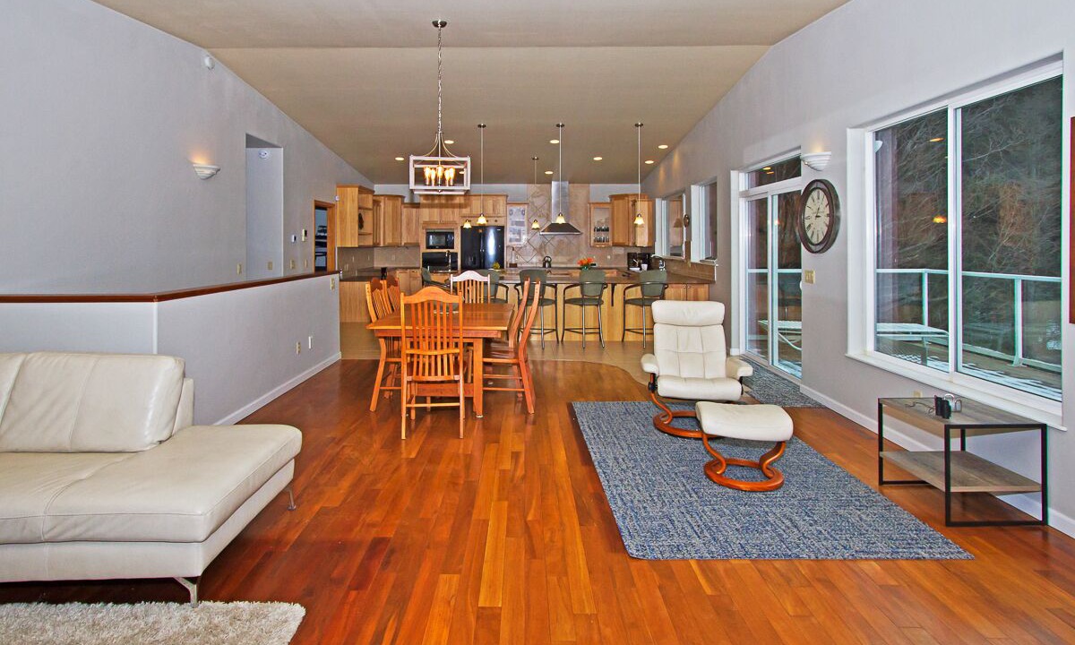 Photo of Bedroom in Homer