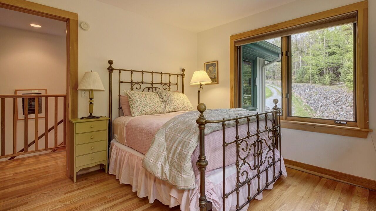 Photo of Bedroom in Salsbury Cove