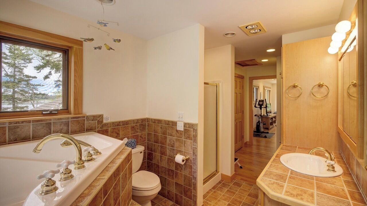 Photo of Bathroom in Salsbury Cove