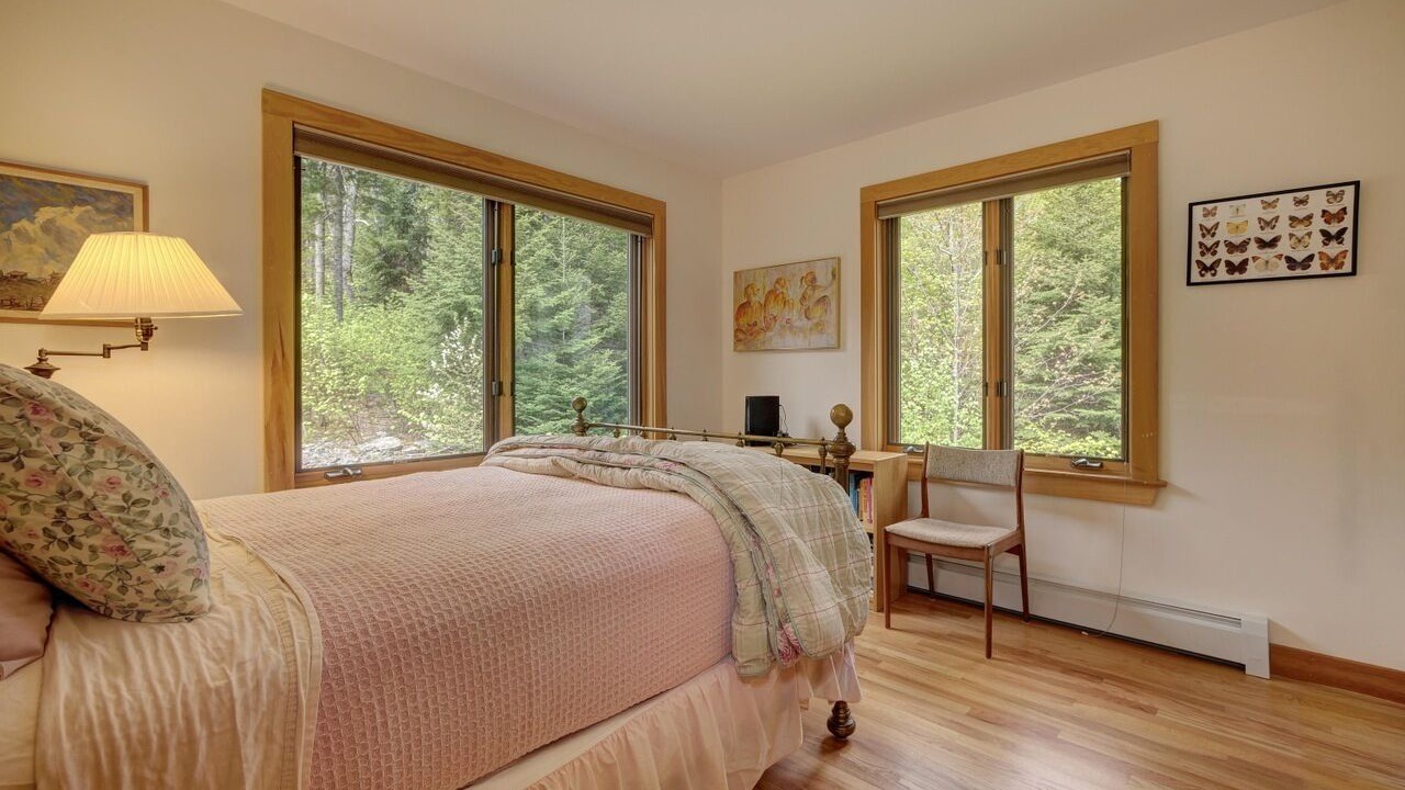 Photo of Bedroom in Salsbury Cove