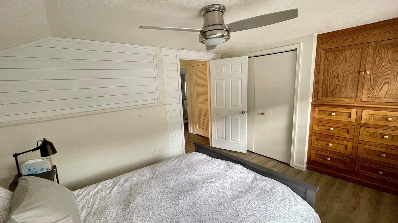 Photo of Bedroom in Emlenton