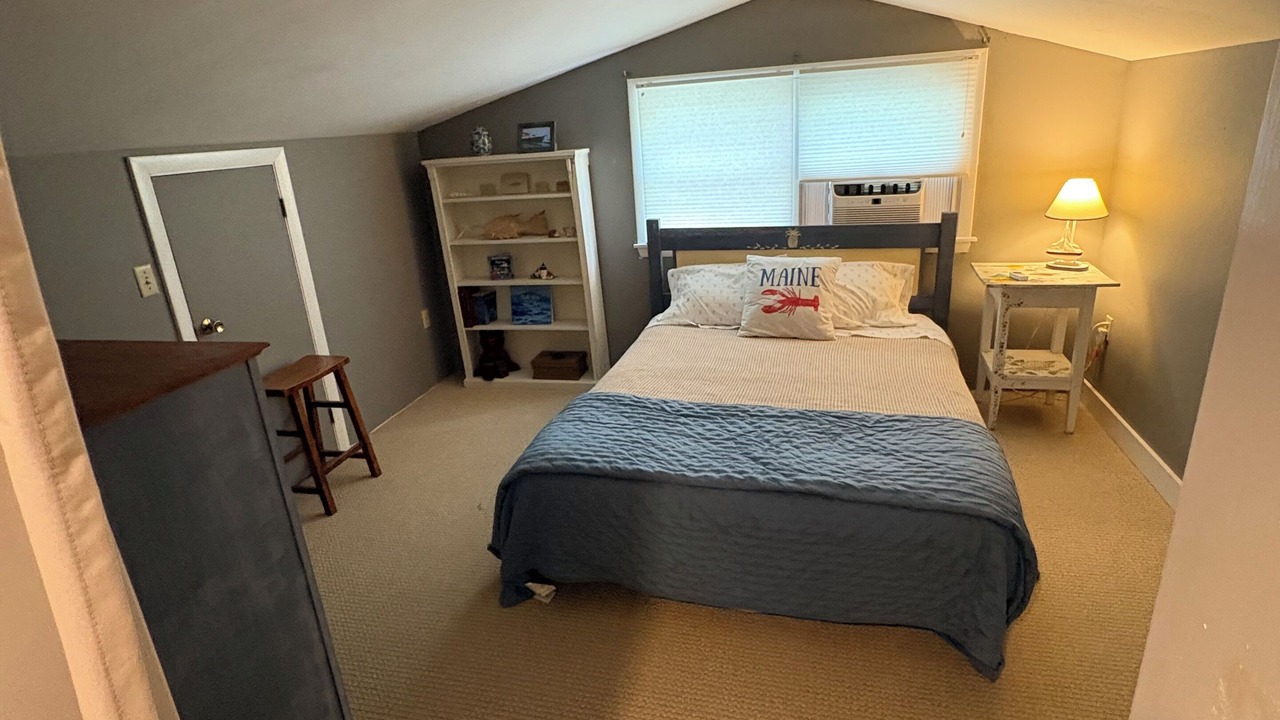 Photo of Bedroom in Boothbay