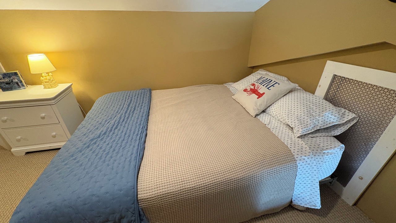 Photo of Bedroom in Boothbay