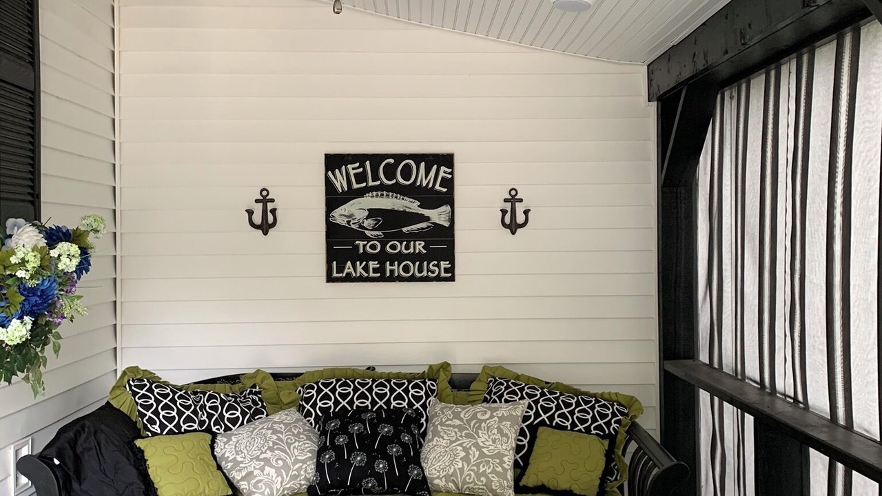Photo of Livingroom in Ashville