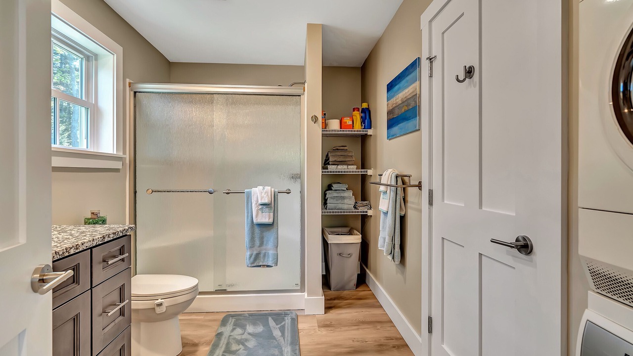 Photo of Bathroom in East Boothbay