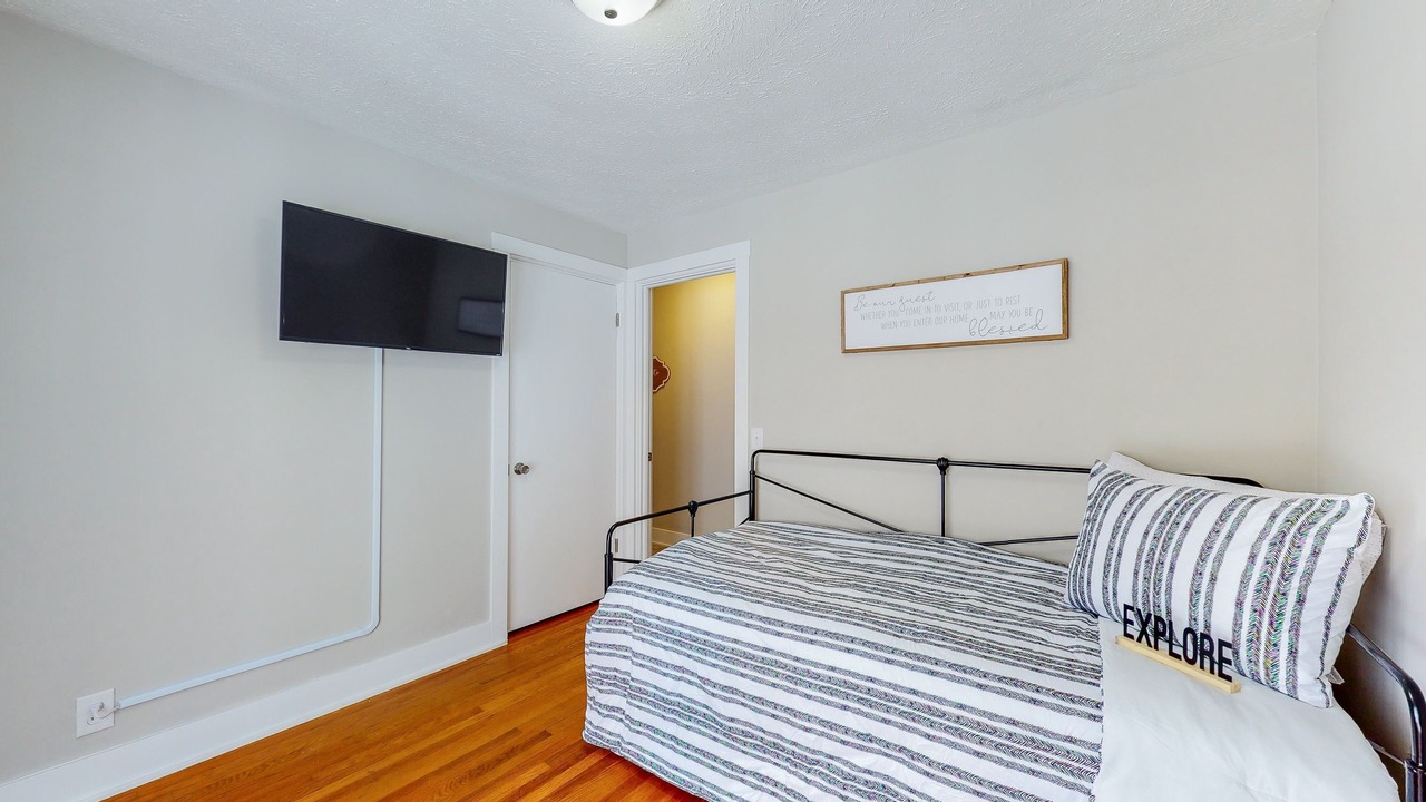 Photo of Bedroom in Canton