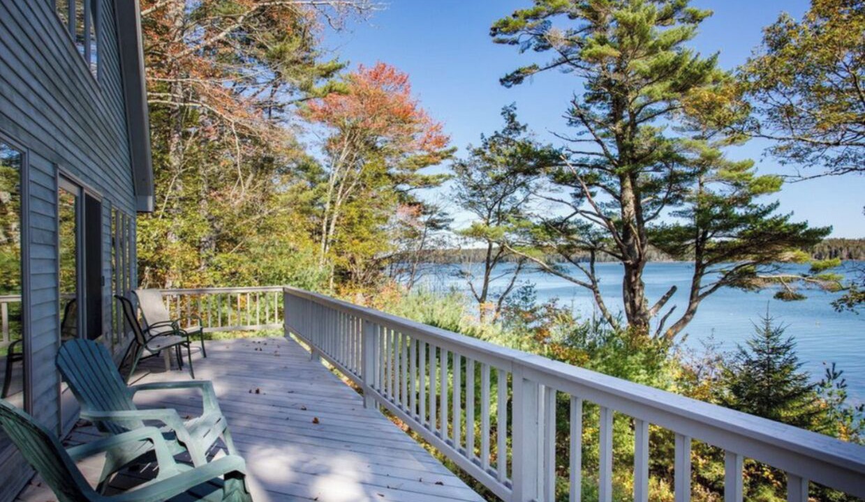 Photo of Patio Balcony in Round Pond