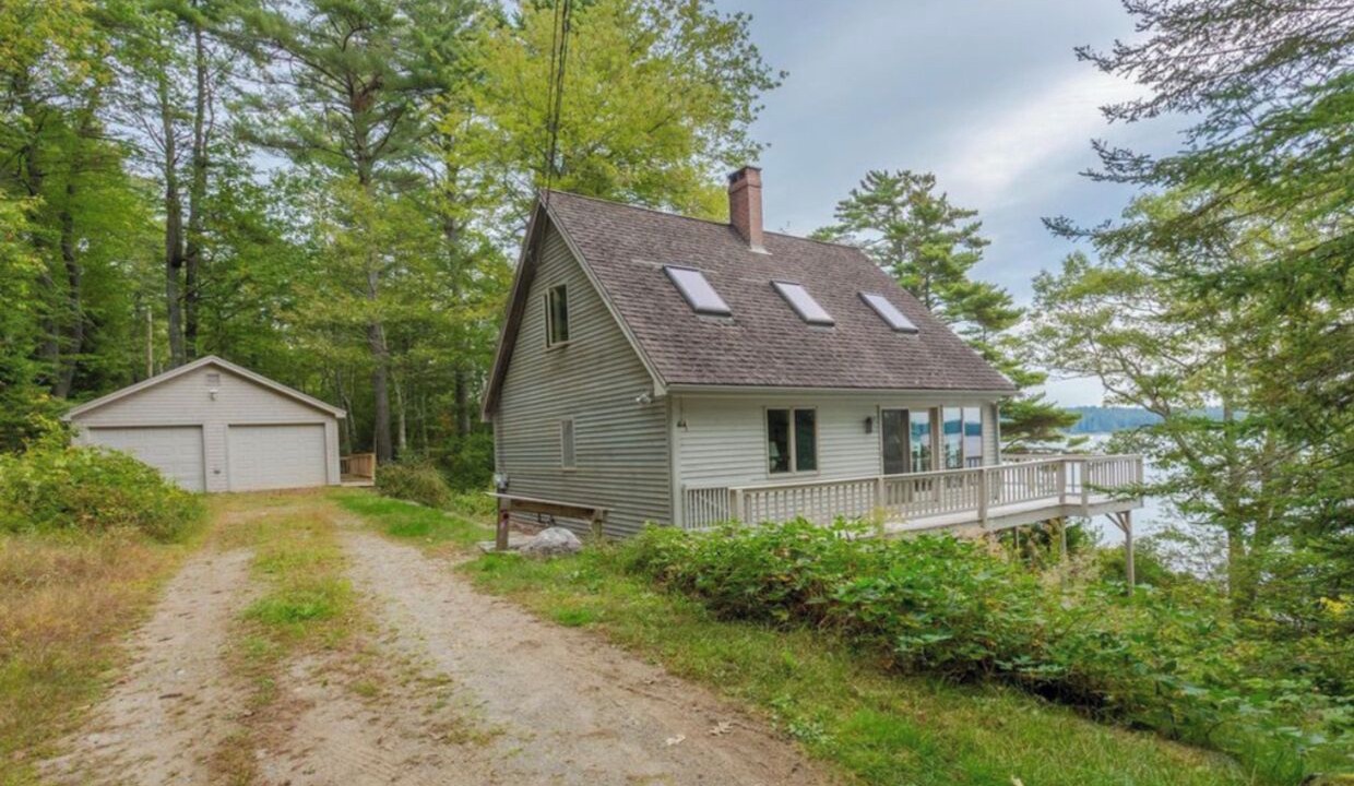 Photo of Outdoor in Round Pond