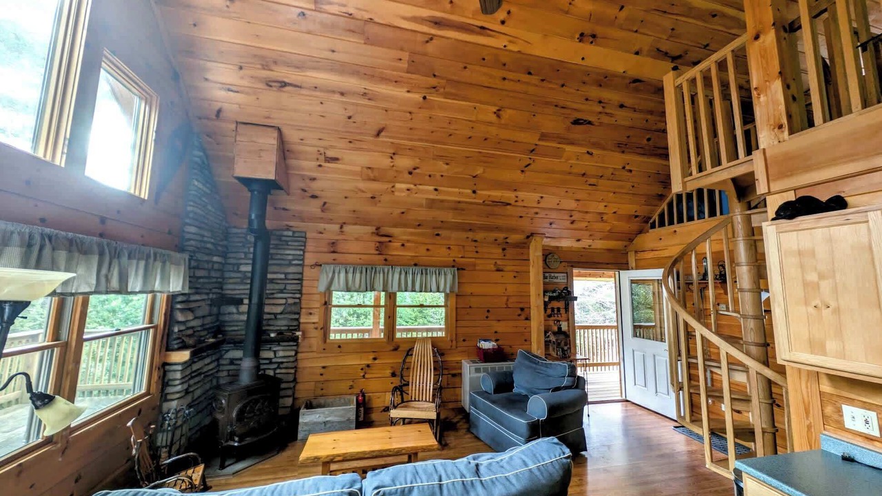 Photo of Livingroom in Sullivan