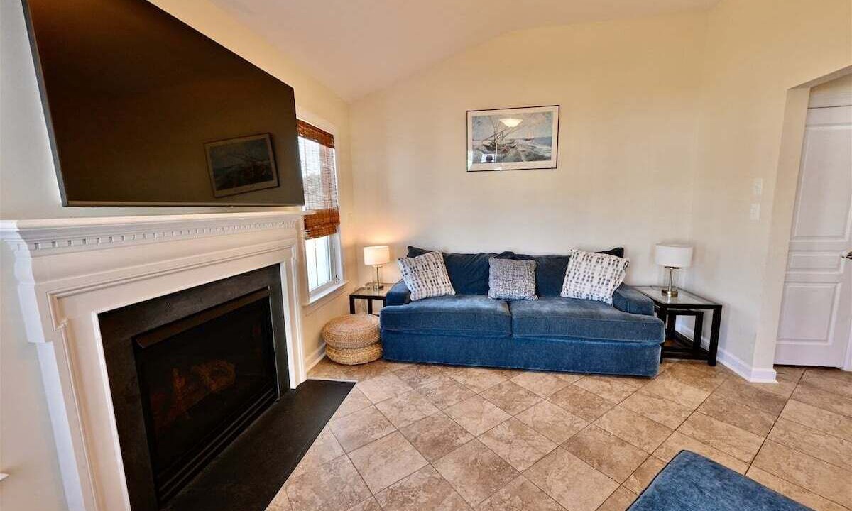Photo of Livingroom in The Commons