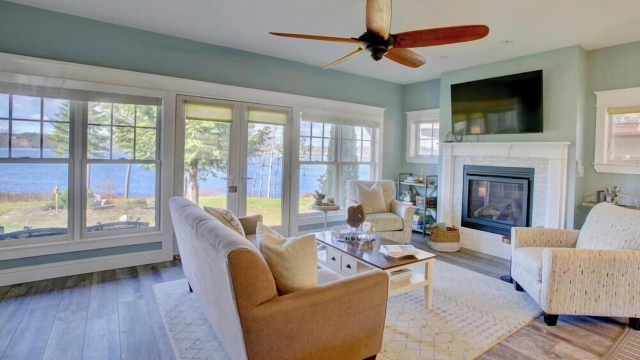 Photo of Livingroom in Edgecomb