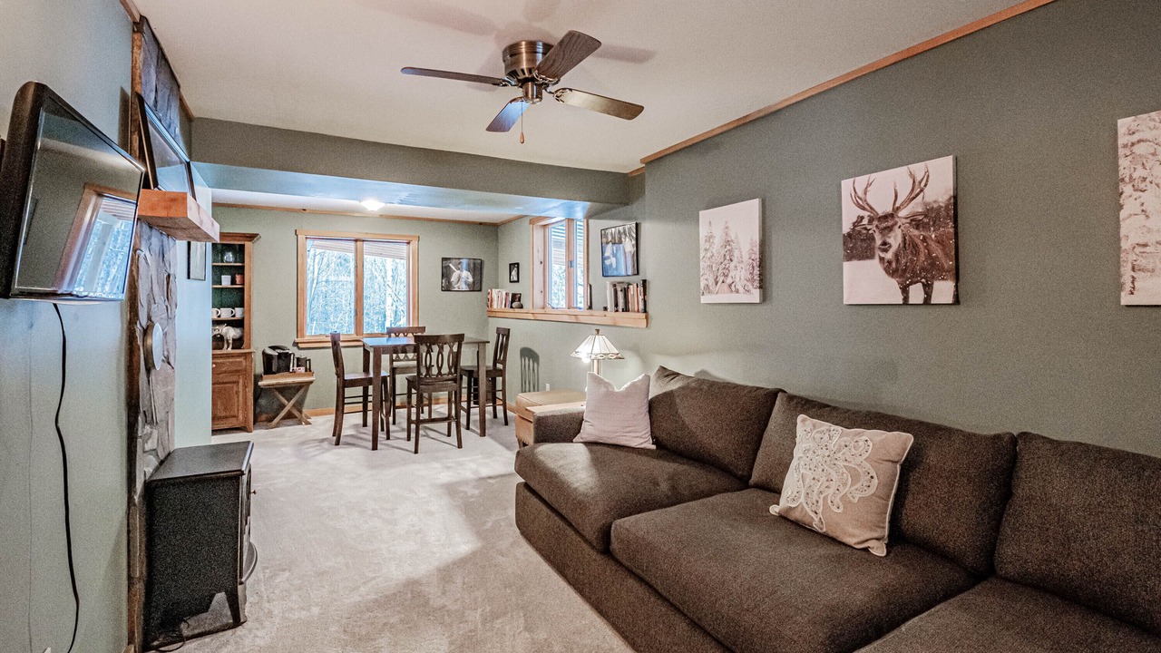 Photo of Livingroom in Bethel
