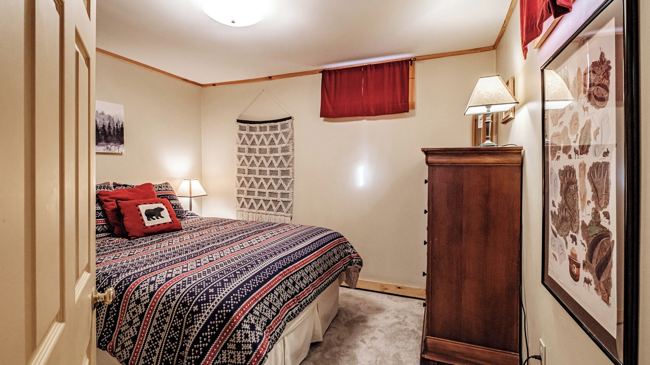 Photo of Bedroom in Bethel