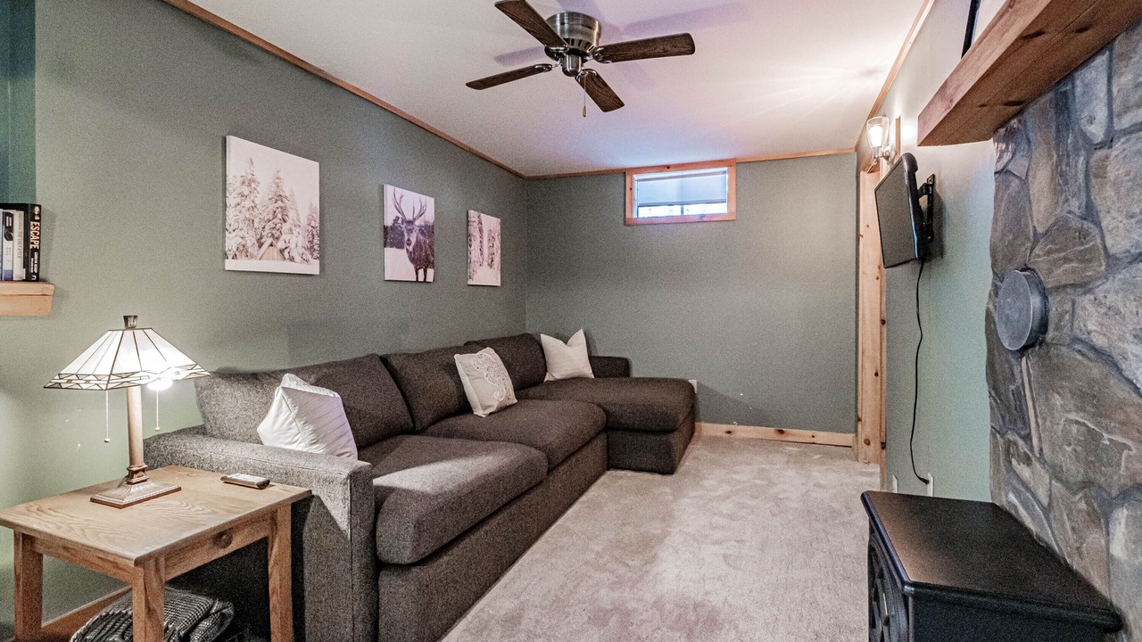 Photo of Livingroom in Bethel