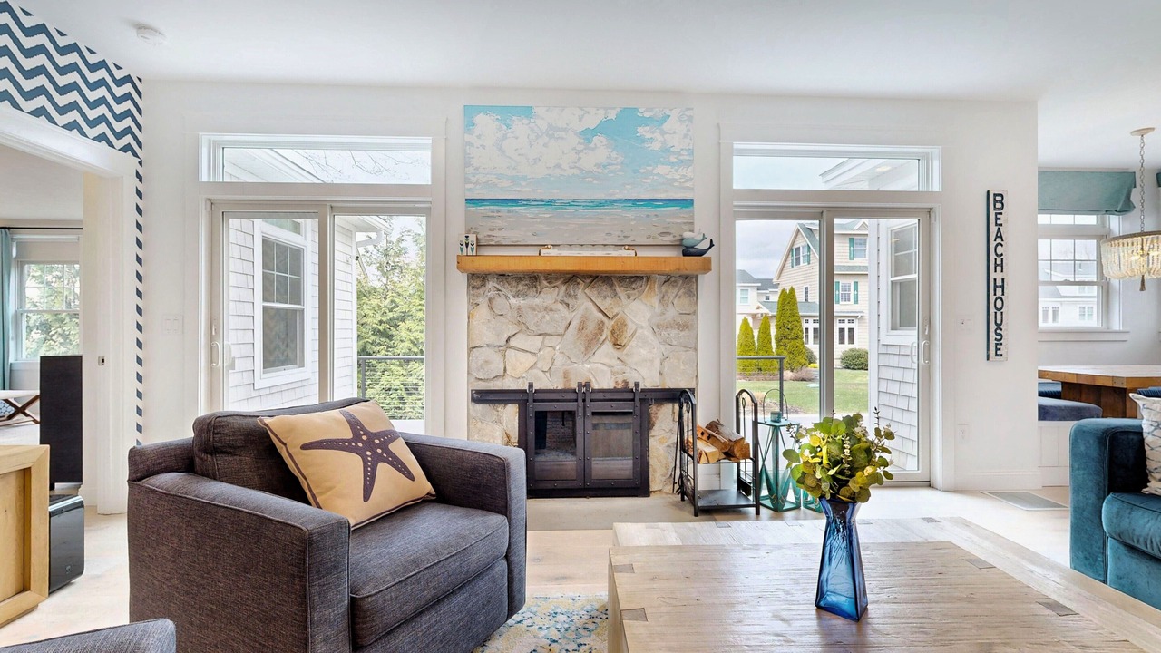 Photo of Livingroom in Pine Point