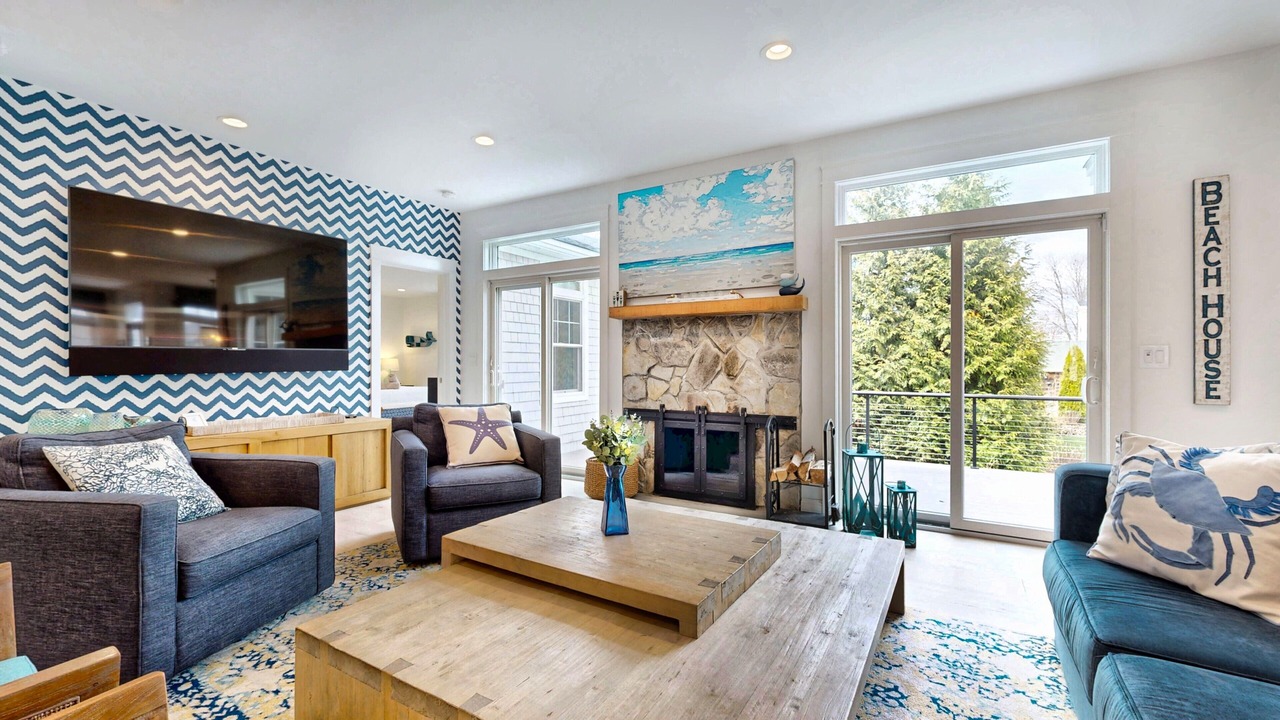 Photo of Livingroom in Pine Point
