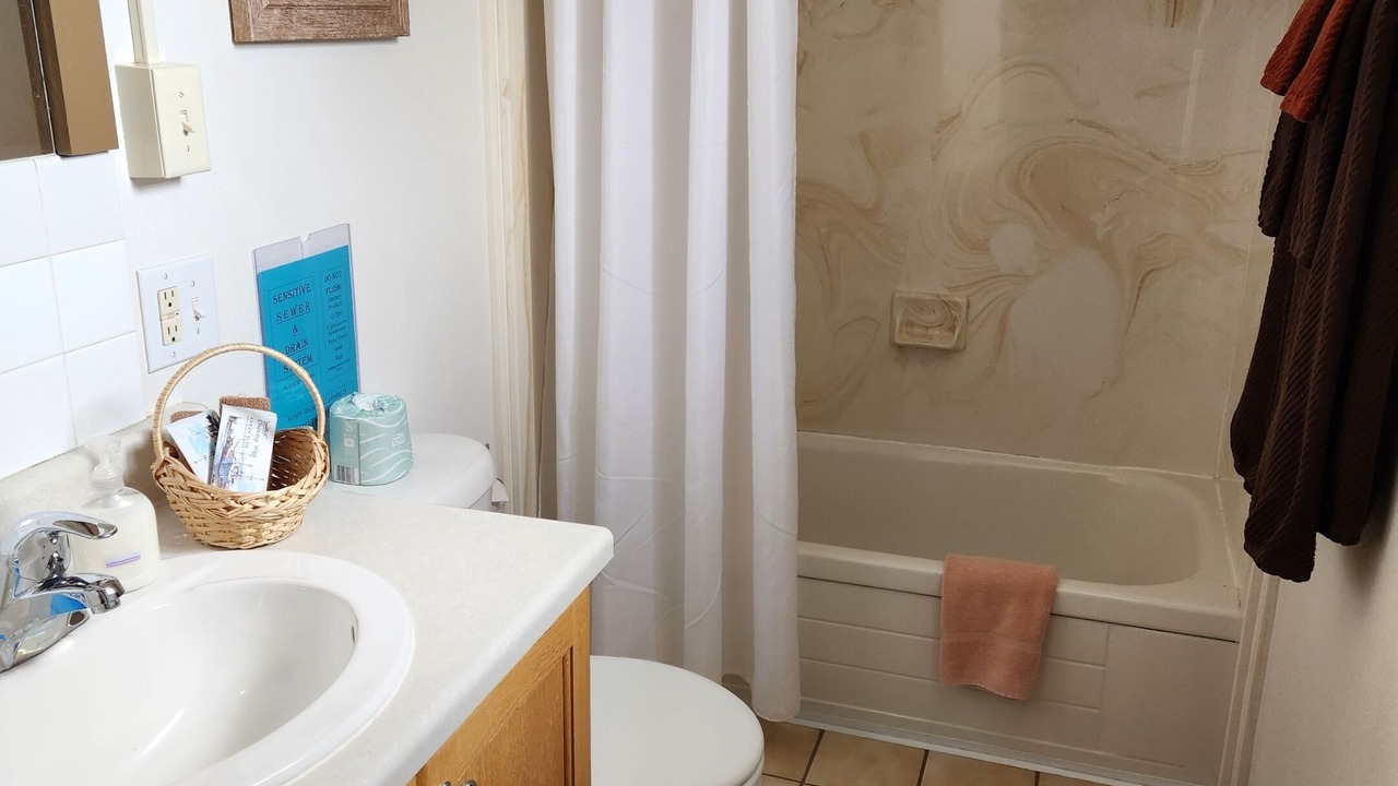 Photo of Bathroom in Escalante
