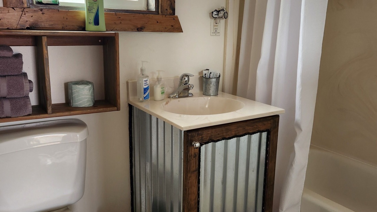 Photo of Bathroom in Escalante