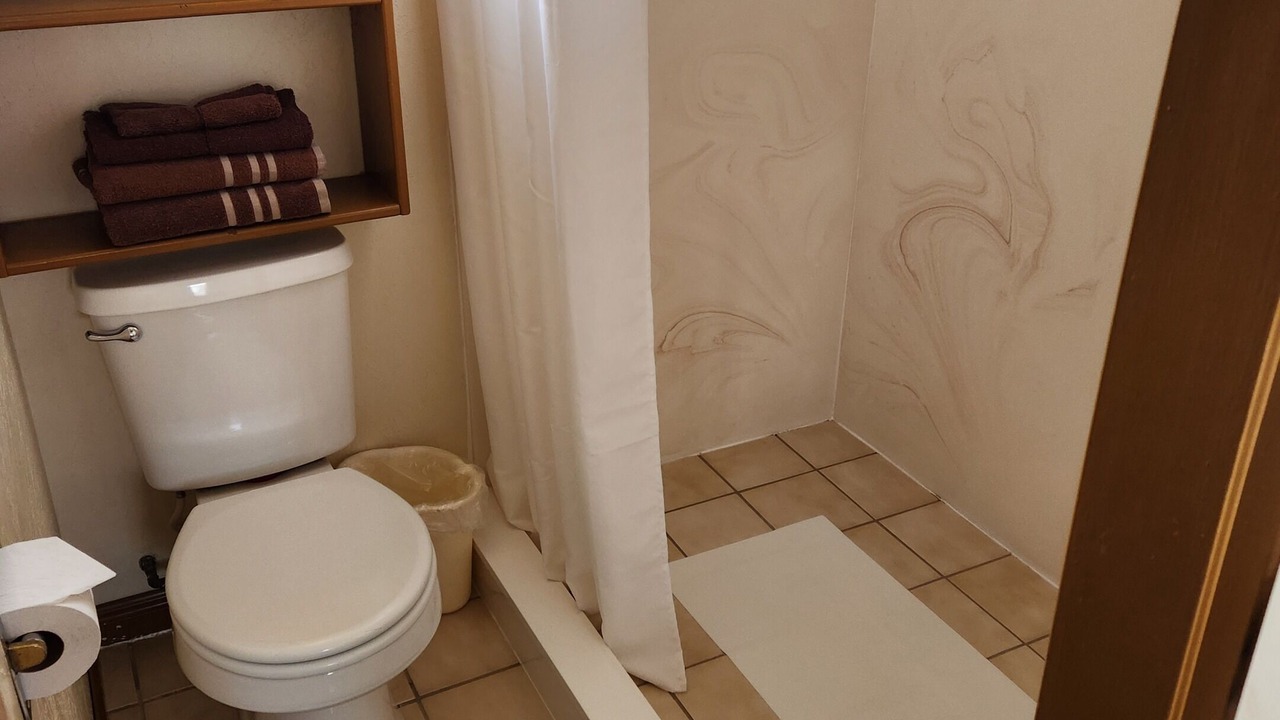 Photo of Bathroom in Escalante
