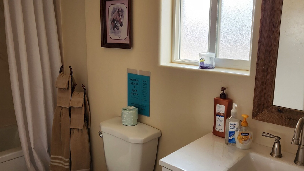 Photo of Bathroom in Escalante