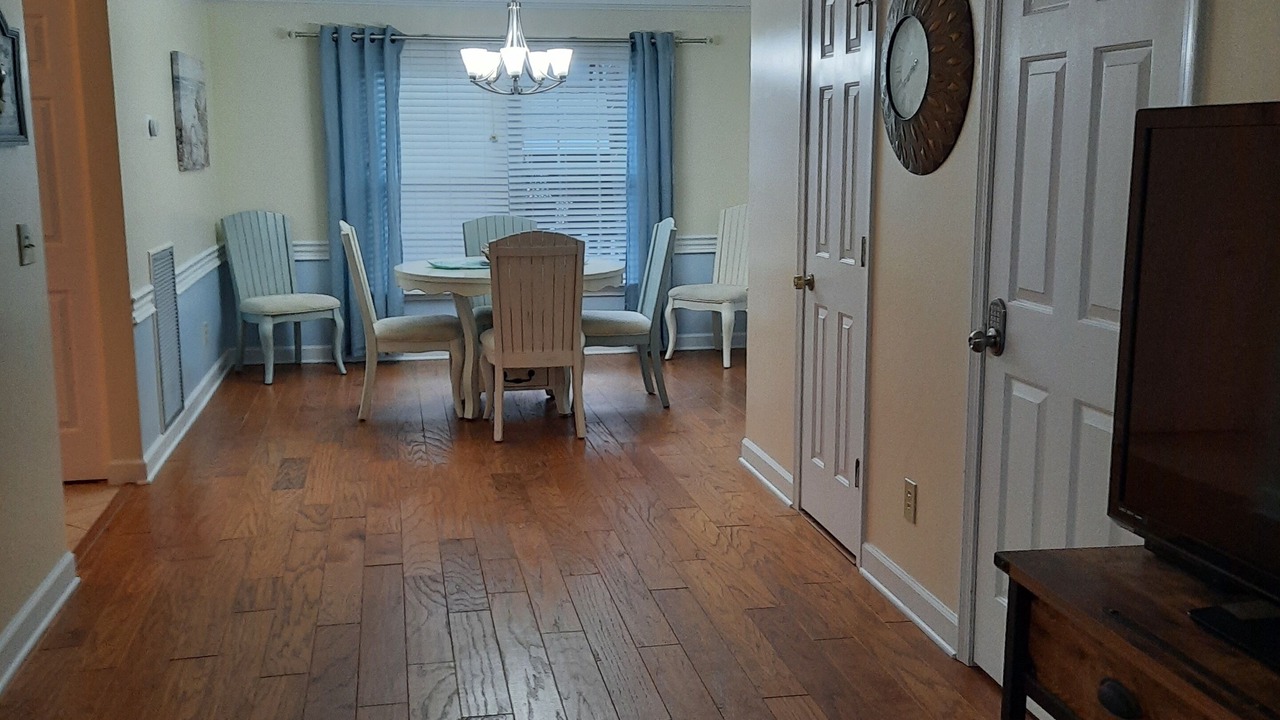 Photo of Livingroom in Crescent Beach