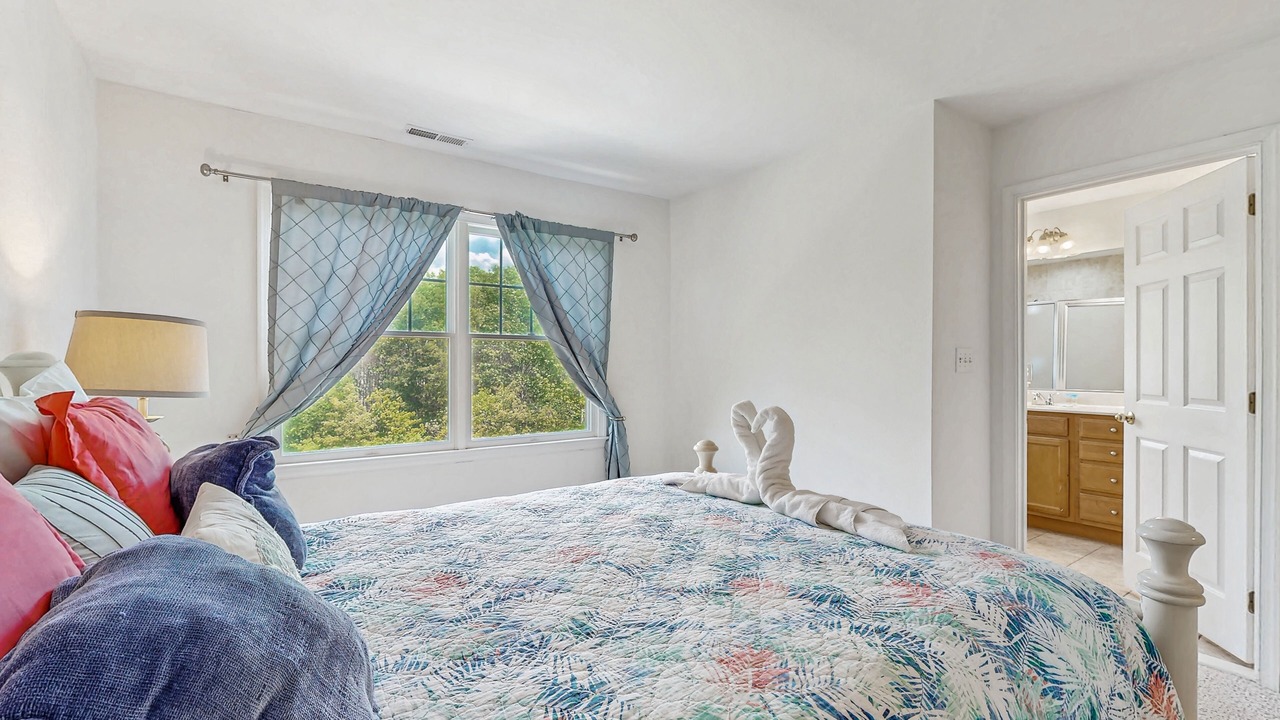 Photo of Bedroom in Sun Ridge