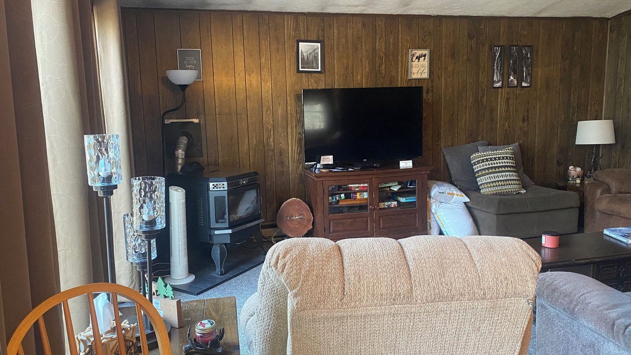 Photo of Livingroom in Russell