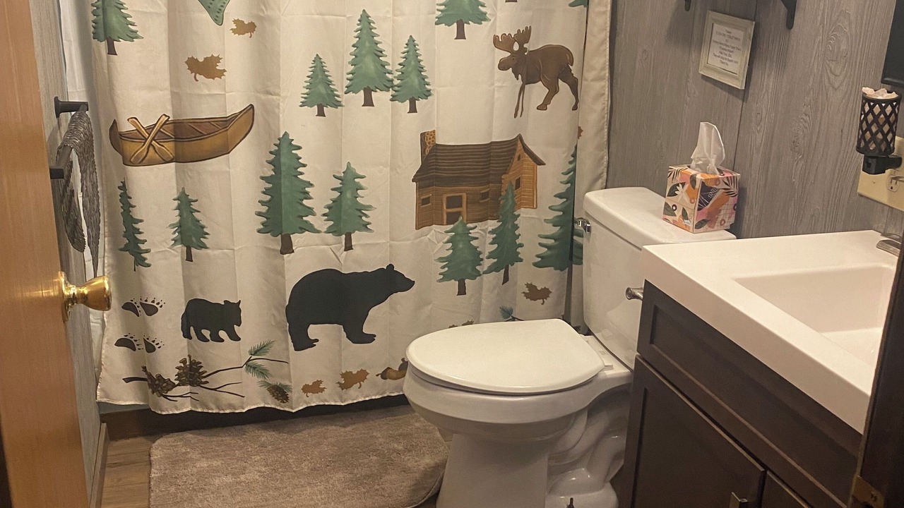 Photo of Bathroom in Russell