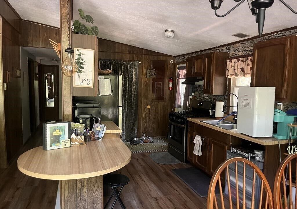Photo of Kitchen in Russell