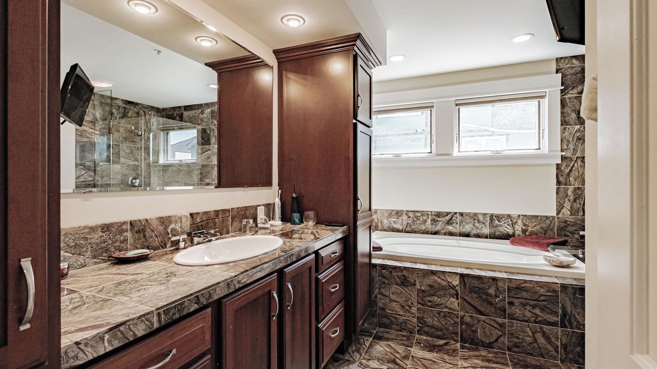 Photo of Bathroom in Old Orchard Beach