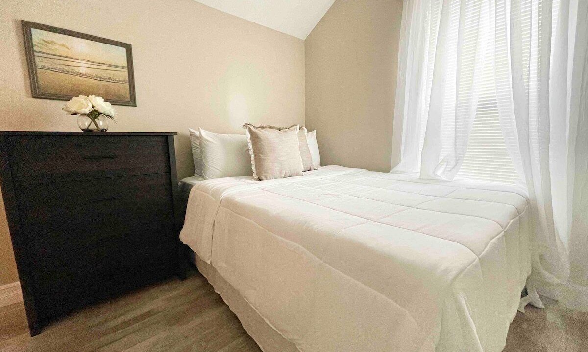Photo of Bedroom in Cheektowaga